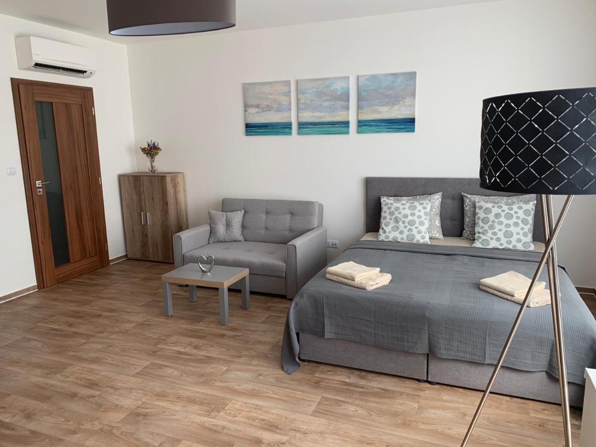 Apartment Laurot Mikulov Zewnętrze zdjęcie